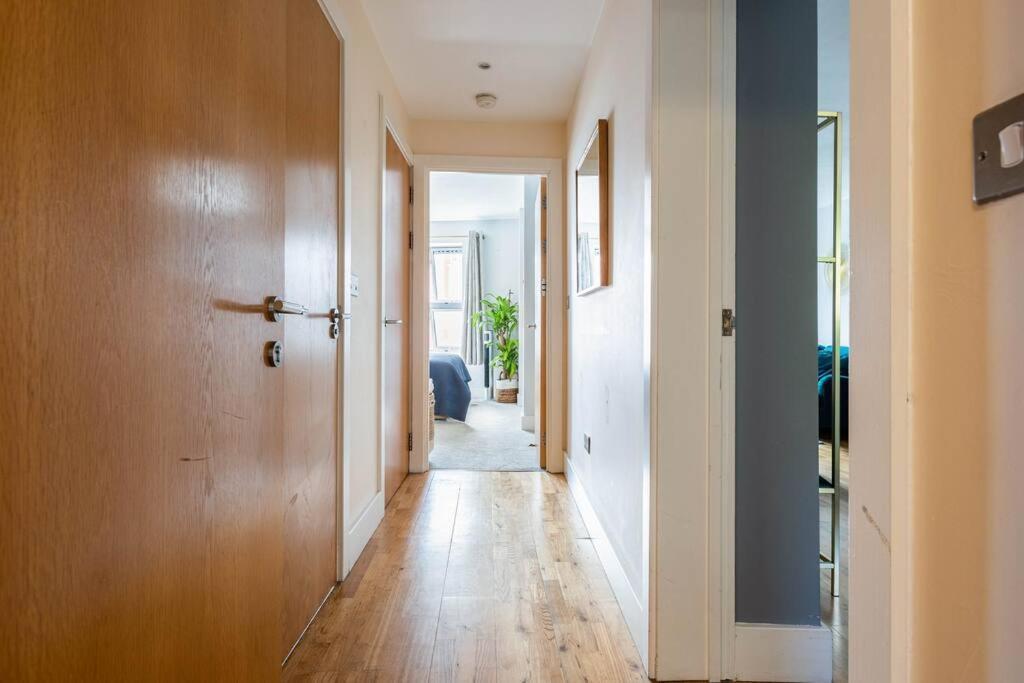 Beautiful & Cosy Harbourside - Free Parking Bristol
