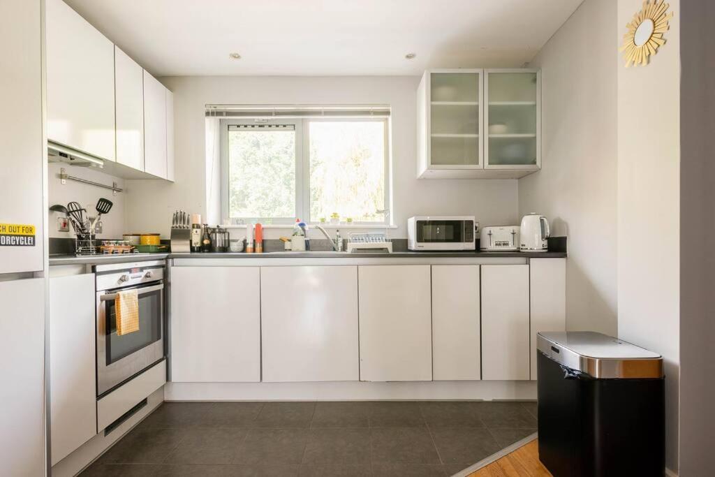 Beautiful & Cosy Harbourside - Free Parking Apartment *