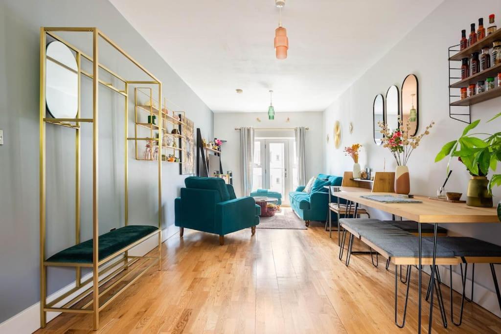Beautiful & Cosy Harbourside - Free Parking *